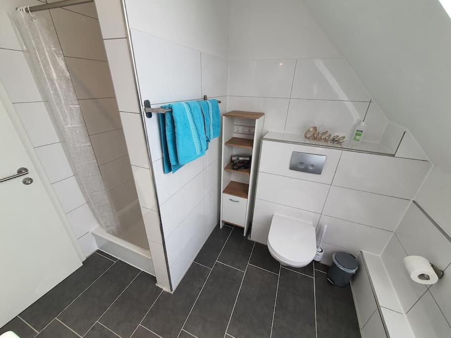 Kiel-Russee Familienwohnung, Lademoeglichkeit, Co2 Frei Εξωτερικό φωτογραφία