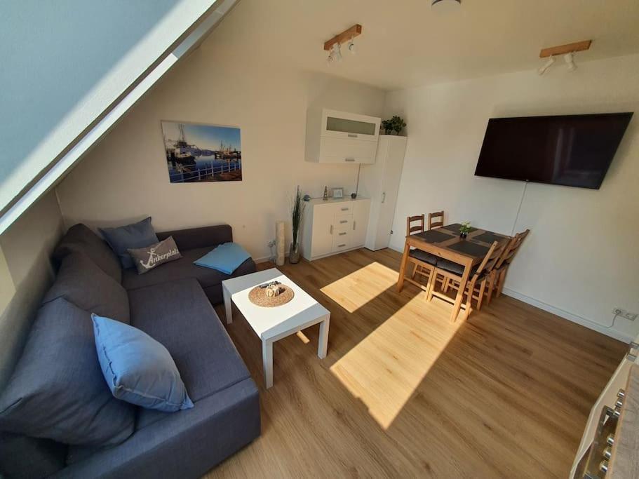 Kiel-Russee Familienwohnung, Lademoeglichkeit, Co2 Frei Εξωτερικό φωτογραφία