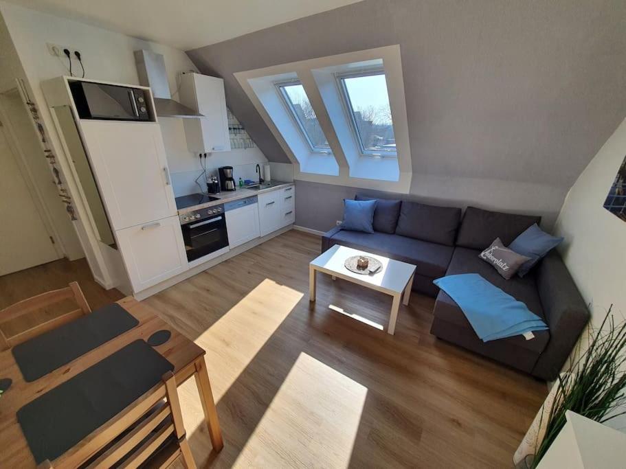 Kiel-Russee Familienwohnung, Lademoeglichkeit, Co2 Frei Εξωτερικό φωτογραφία